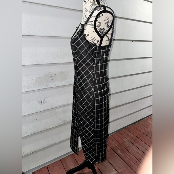 A.U.W black with white plaid and buckle straps midi dress w/ slit• NWOT• Size: S - Picture 4 of 9